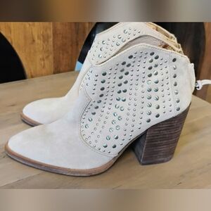 Vince Camuto Tippie Ankle Boots